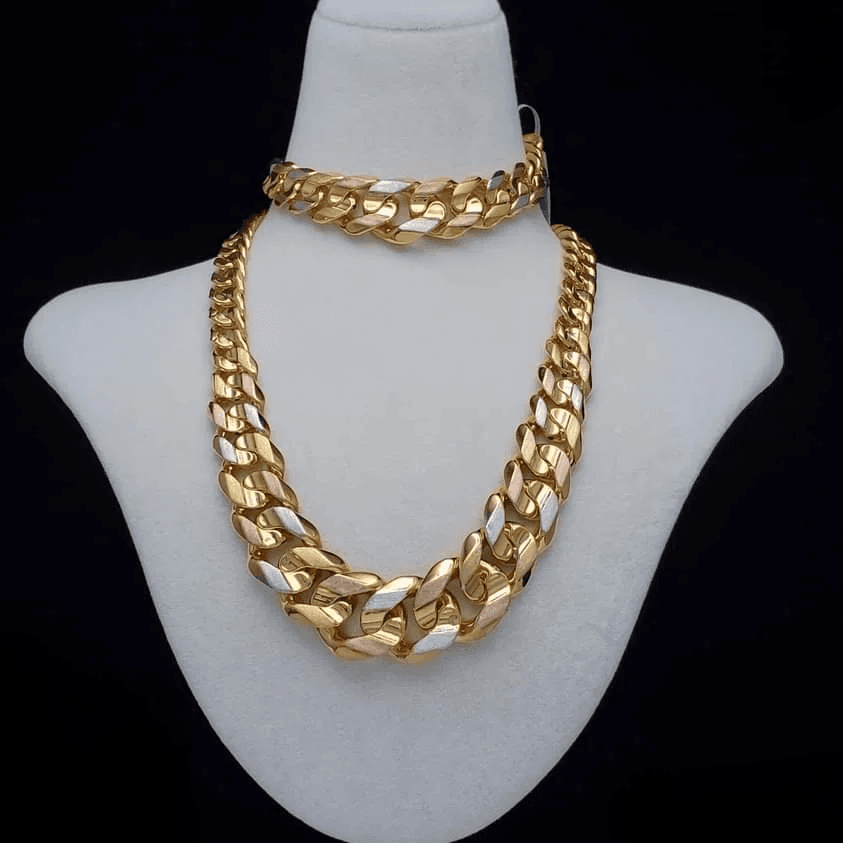 Necklace 06