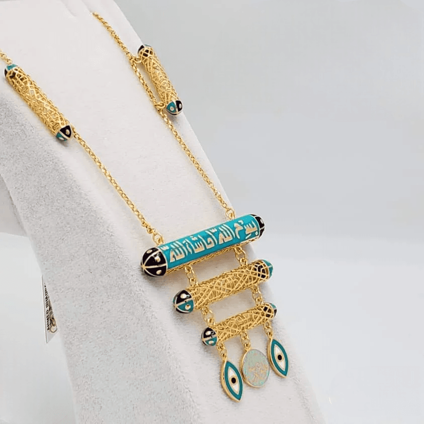 Necklace 09